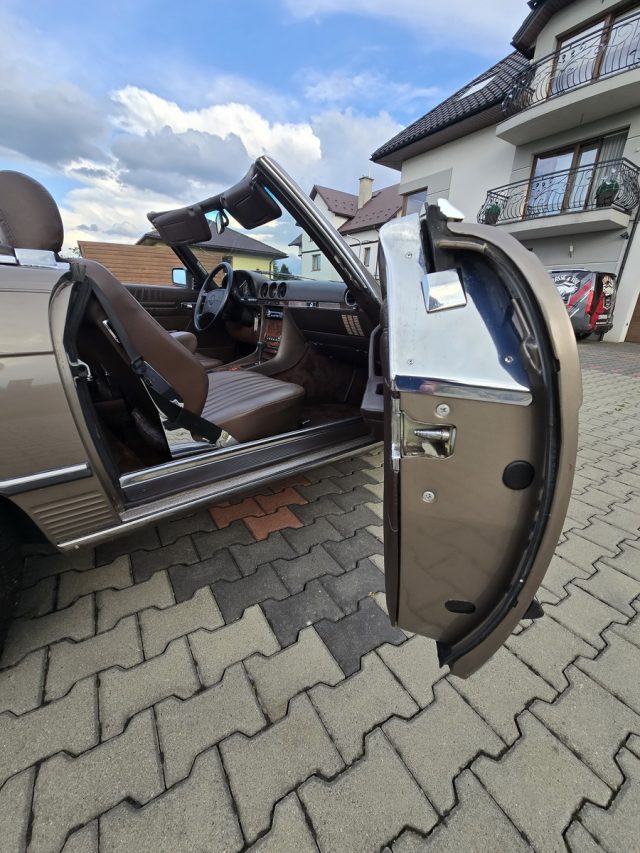 1988 Mercedes 560SL R107 — zdjęcie 34