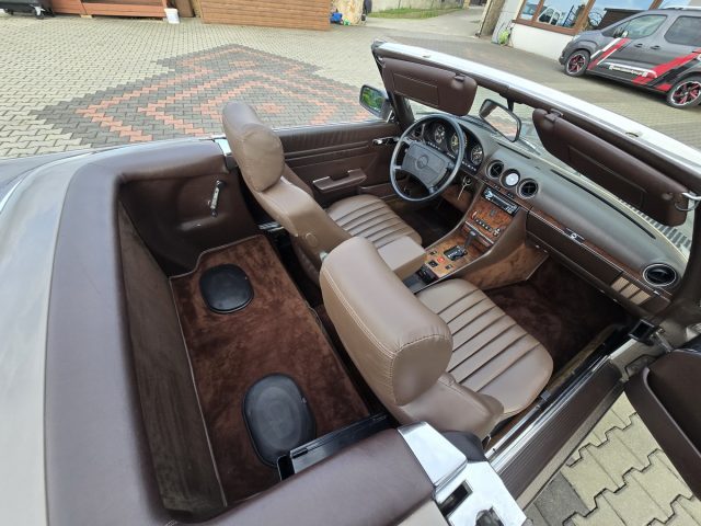1988 Mercedes 560SL R107 — zdjęcie 29